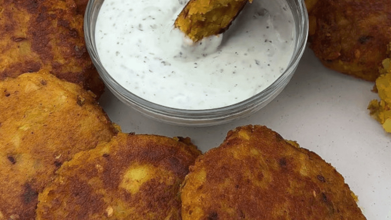 Aloo Tikkis (Potato Cutlets)